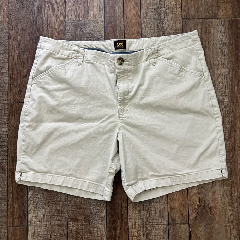 Lee Tan 7” Legendary Chinos Flat Front Shorts